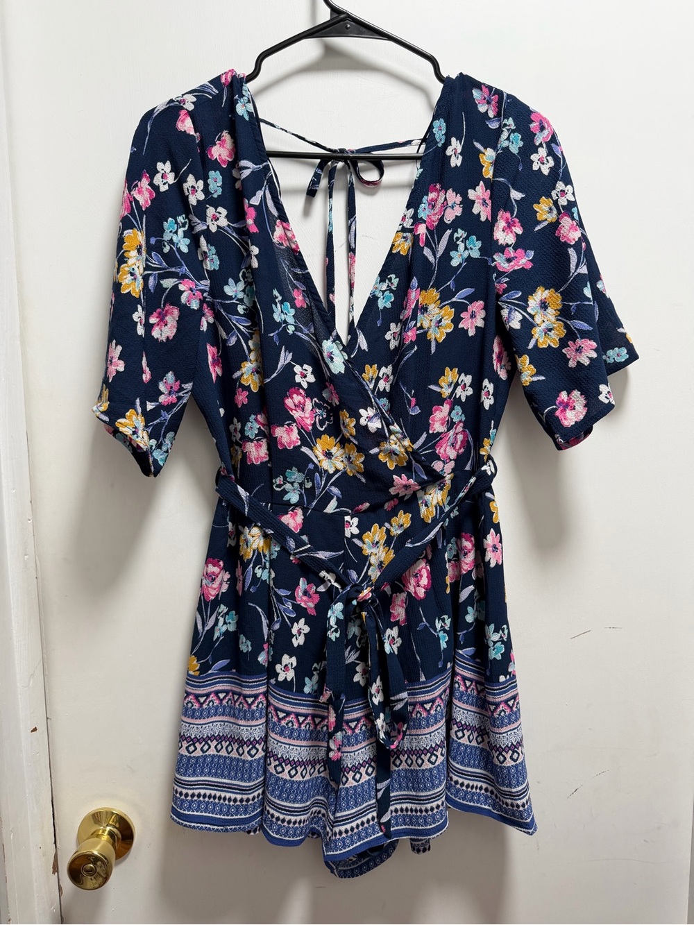 Francesca’s Blue Rain Romper Short Dark Blue Colorful Floral Print  V Neck M